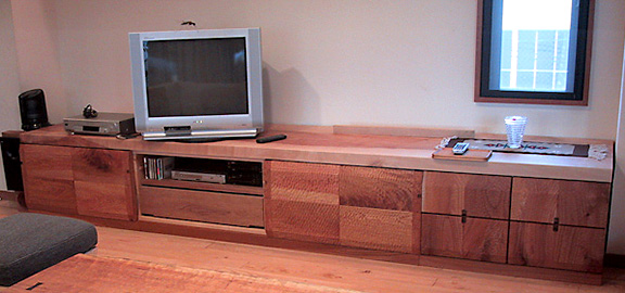 リビングボード